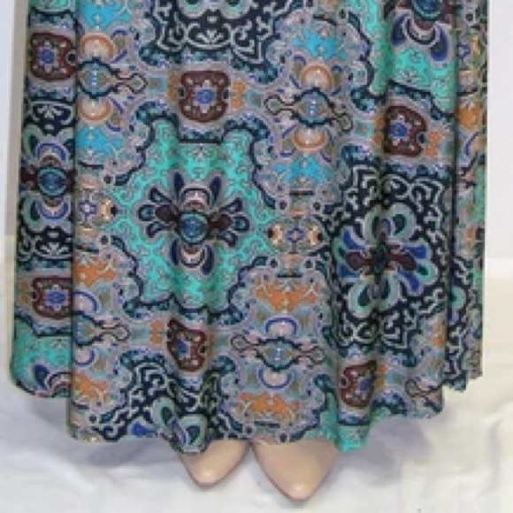 Multicolored Maxi Skirt - Picture 3 of 9